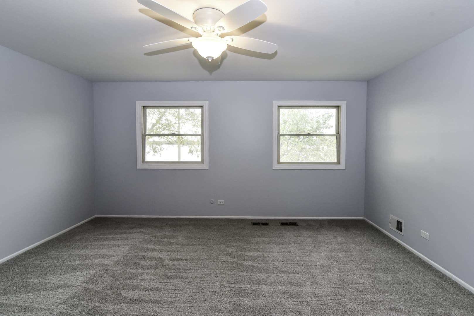 Barrington Apartment: 804 E. Hillside Avenue