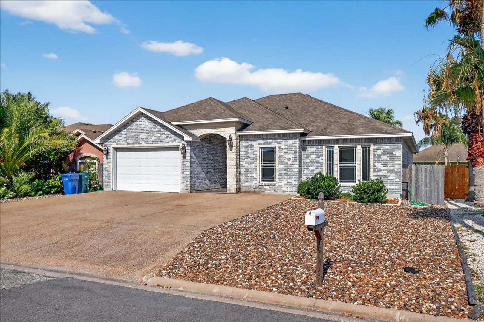 Corpus Christi House: 15229 Barataria Dr.