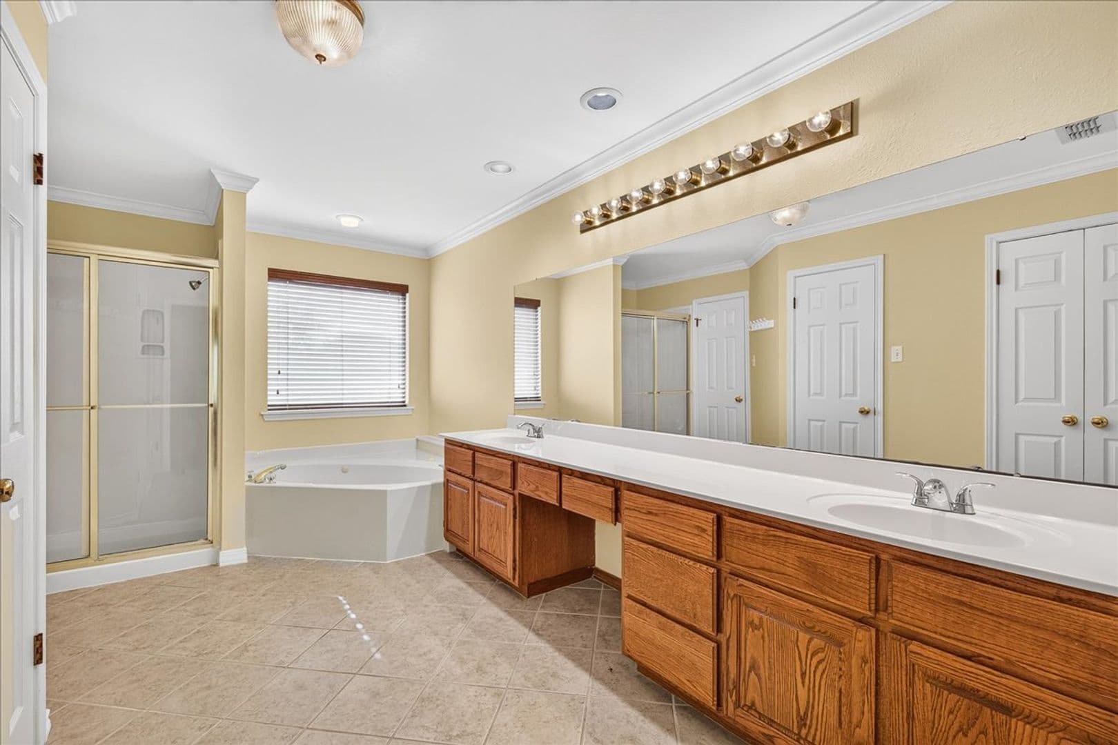 Corpus Christi House: 7022 Dunsford Dr