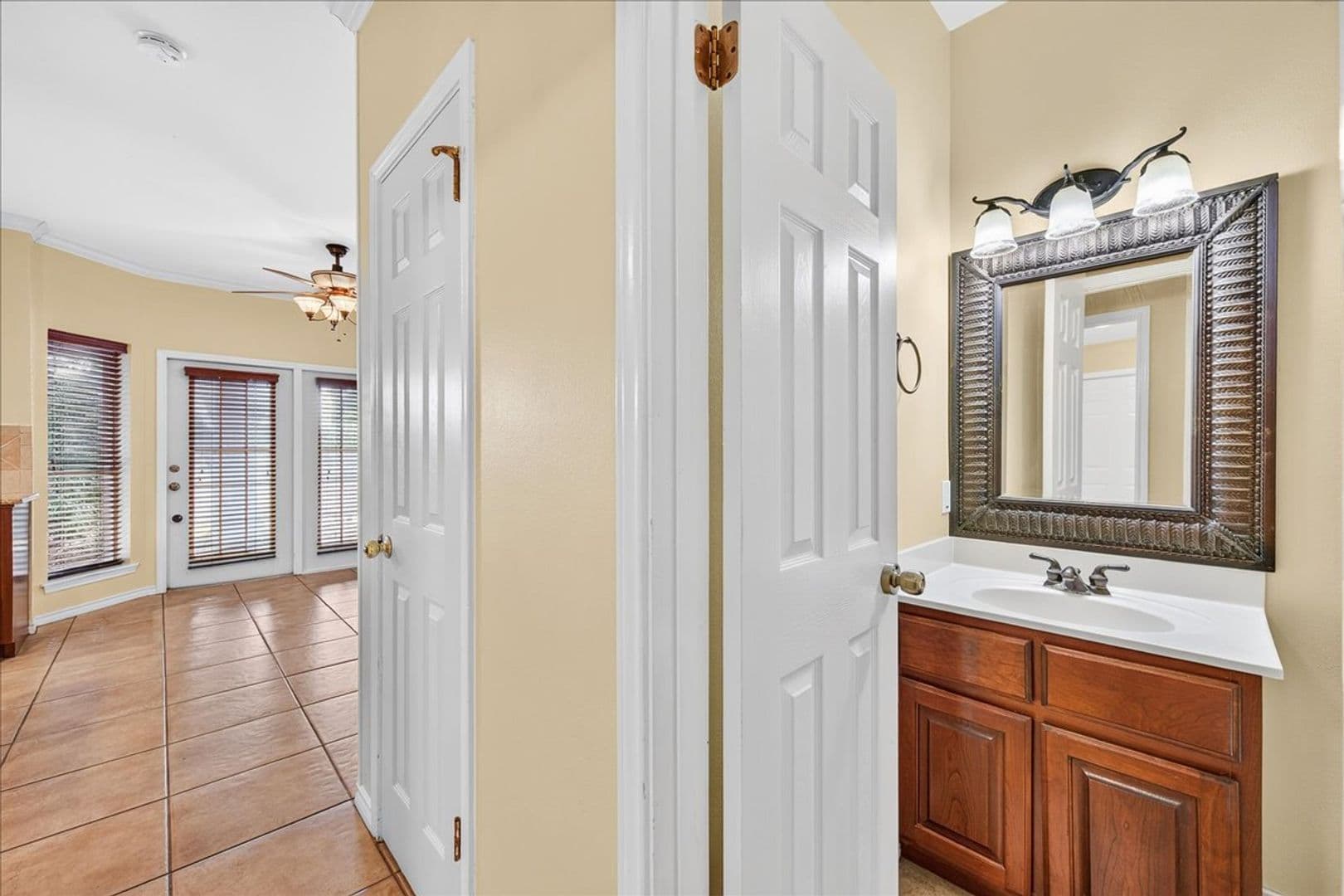 Corpus Christi House: 7022 Dunsford Dr