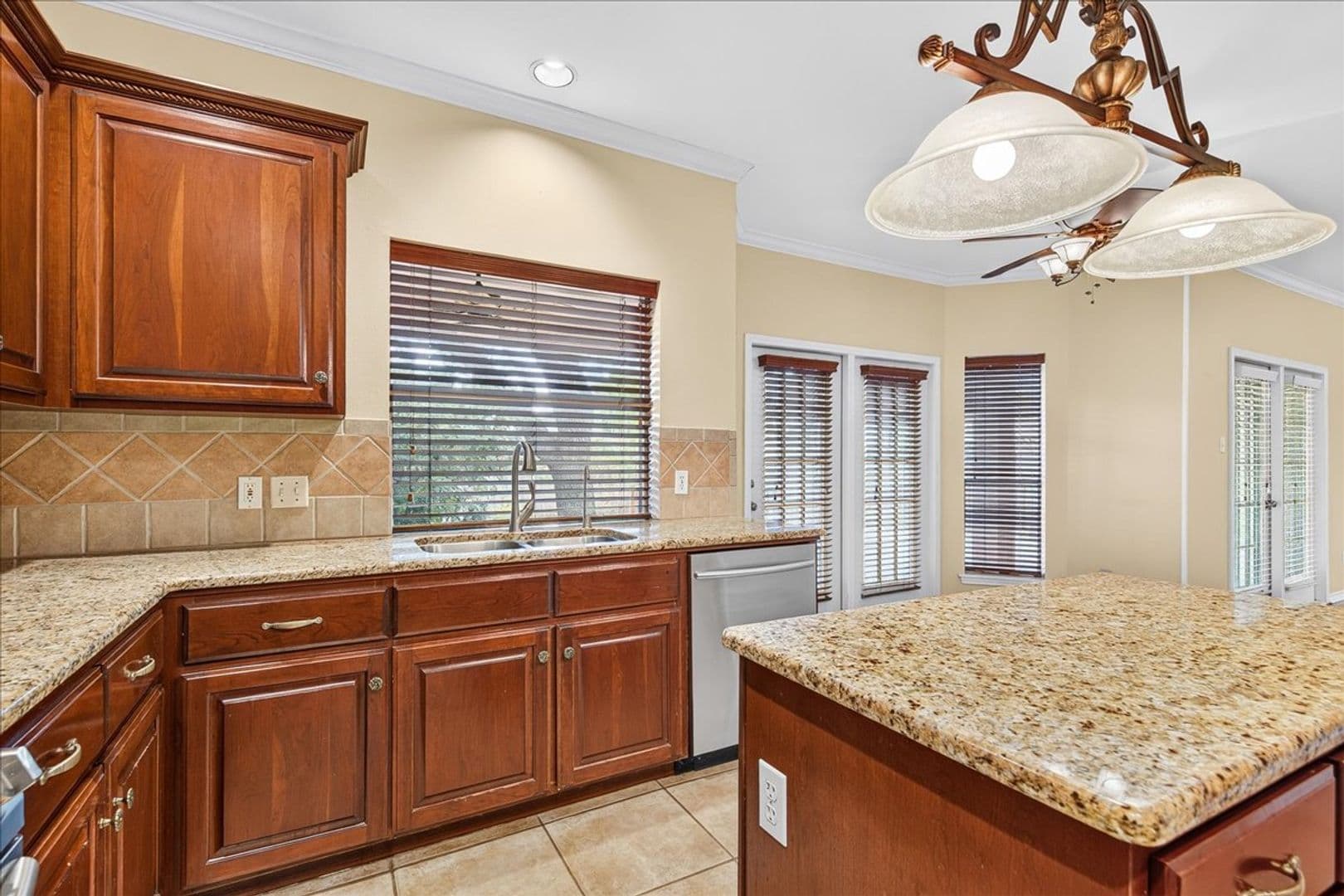 Corpus Christi House: 7022 Dunsford Dr