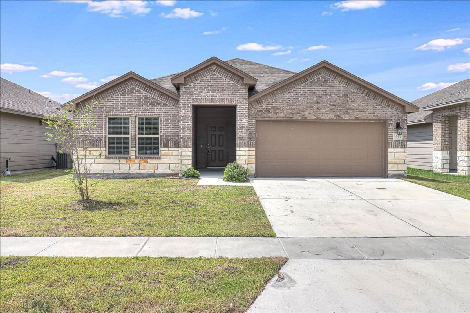 Corpus Christi House: 3913 Jayden Dr