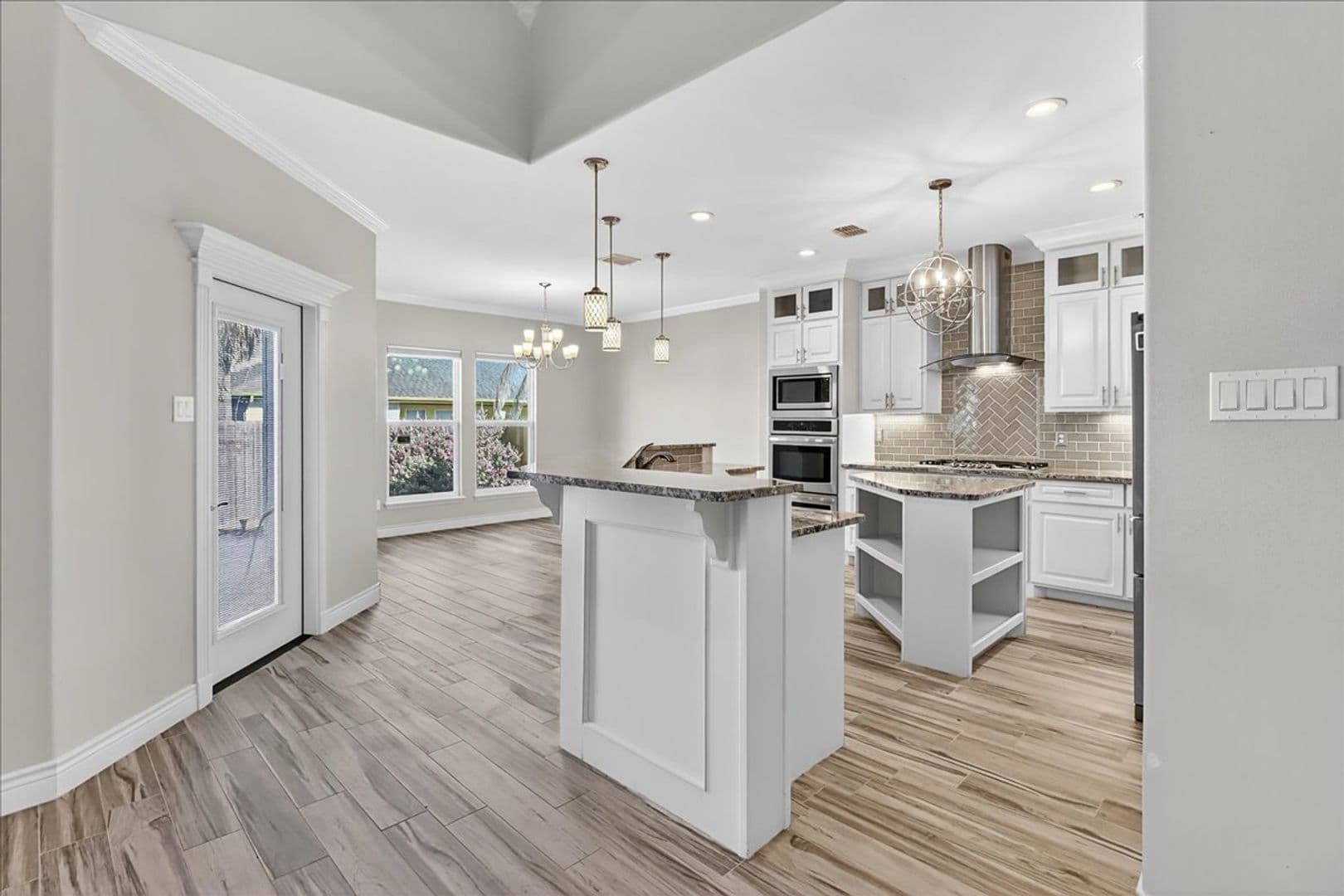 Corpus Christi House: 15229 Barataria Dr.