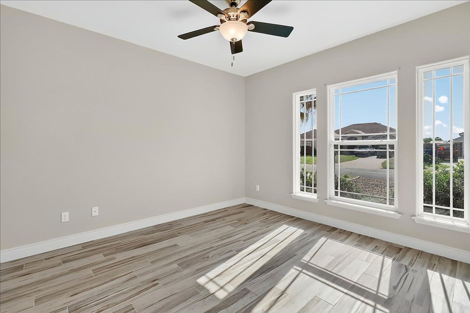 Corpus Christi House: 15229 Barataria Dr.