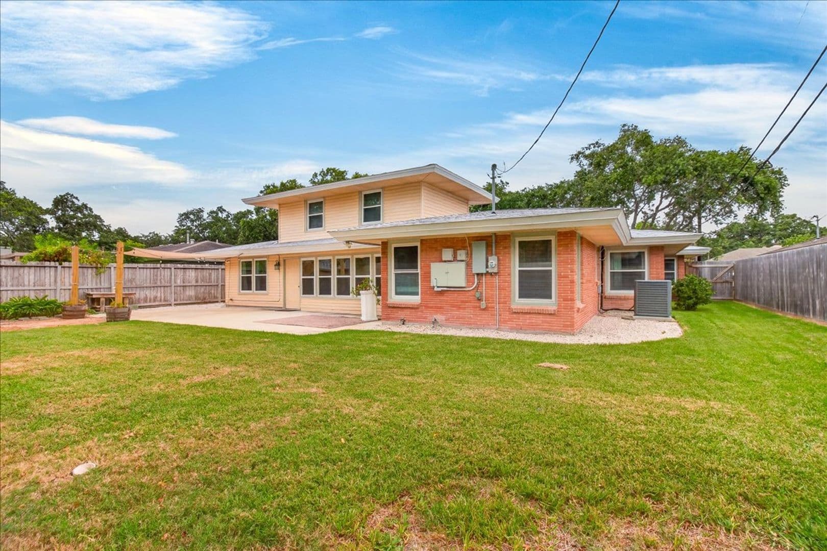 Corpus Christi House: 609 Peerman Pl