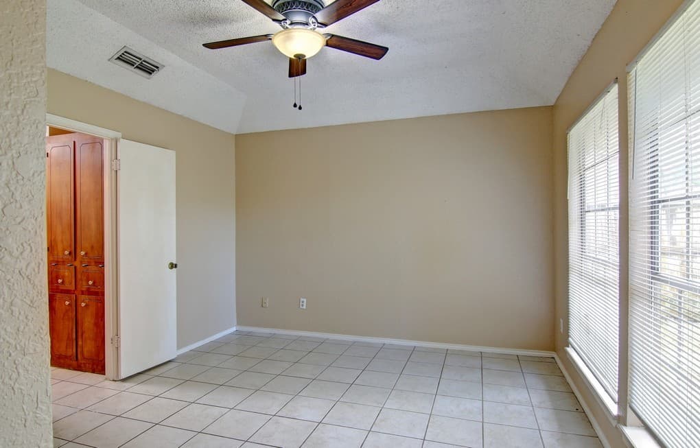 Corpus Christi House: 6009 Williston Dr