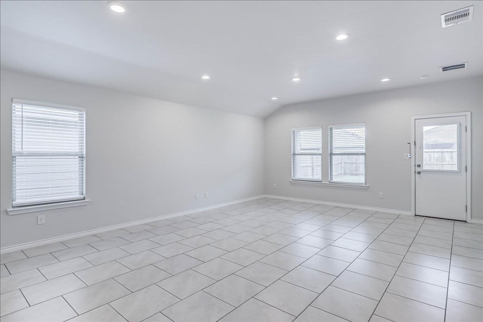 Corpus Christi House: 3913 Jayden Dr