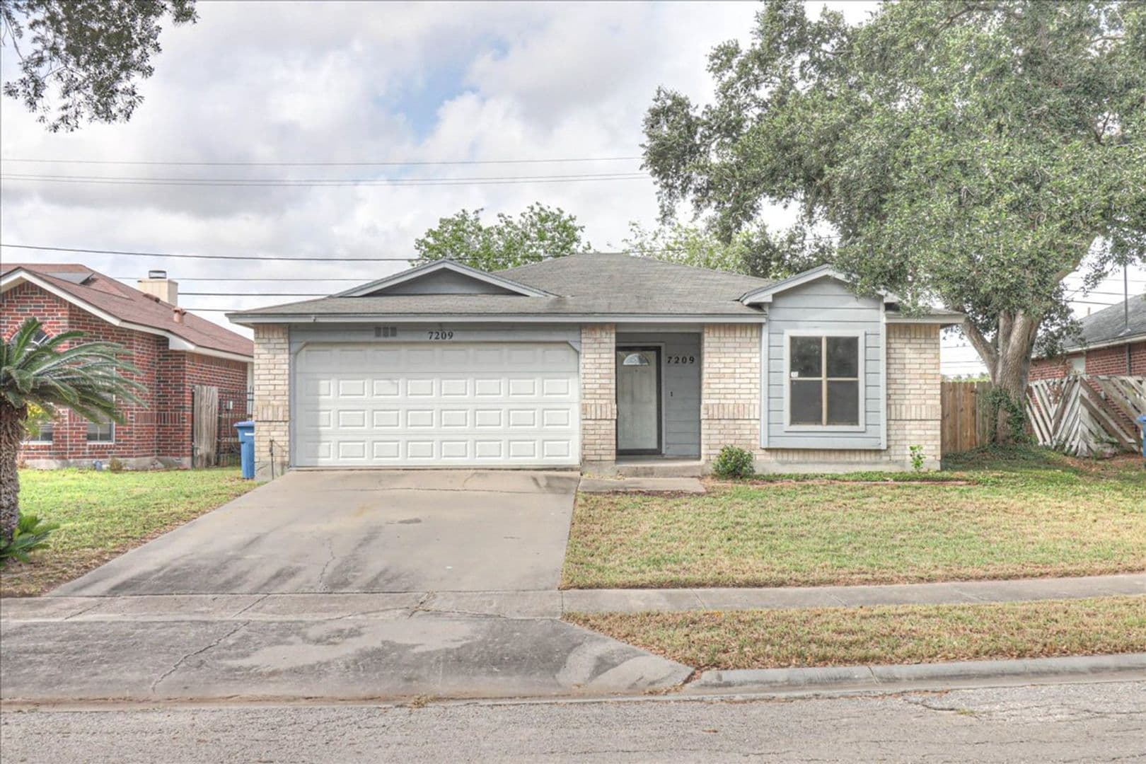 Corpus Christi House: 7209 Windy Ridge