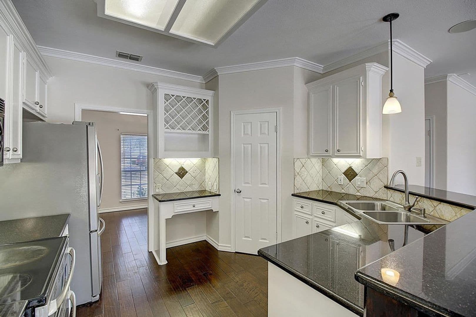 Corpus Christi House: 5101 Cavendish Dr