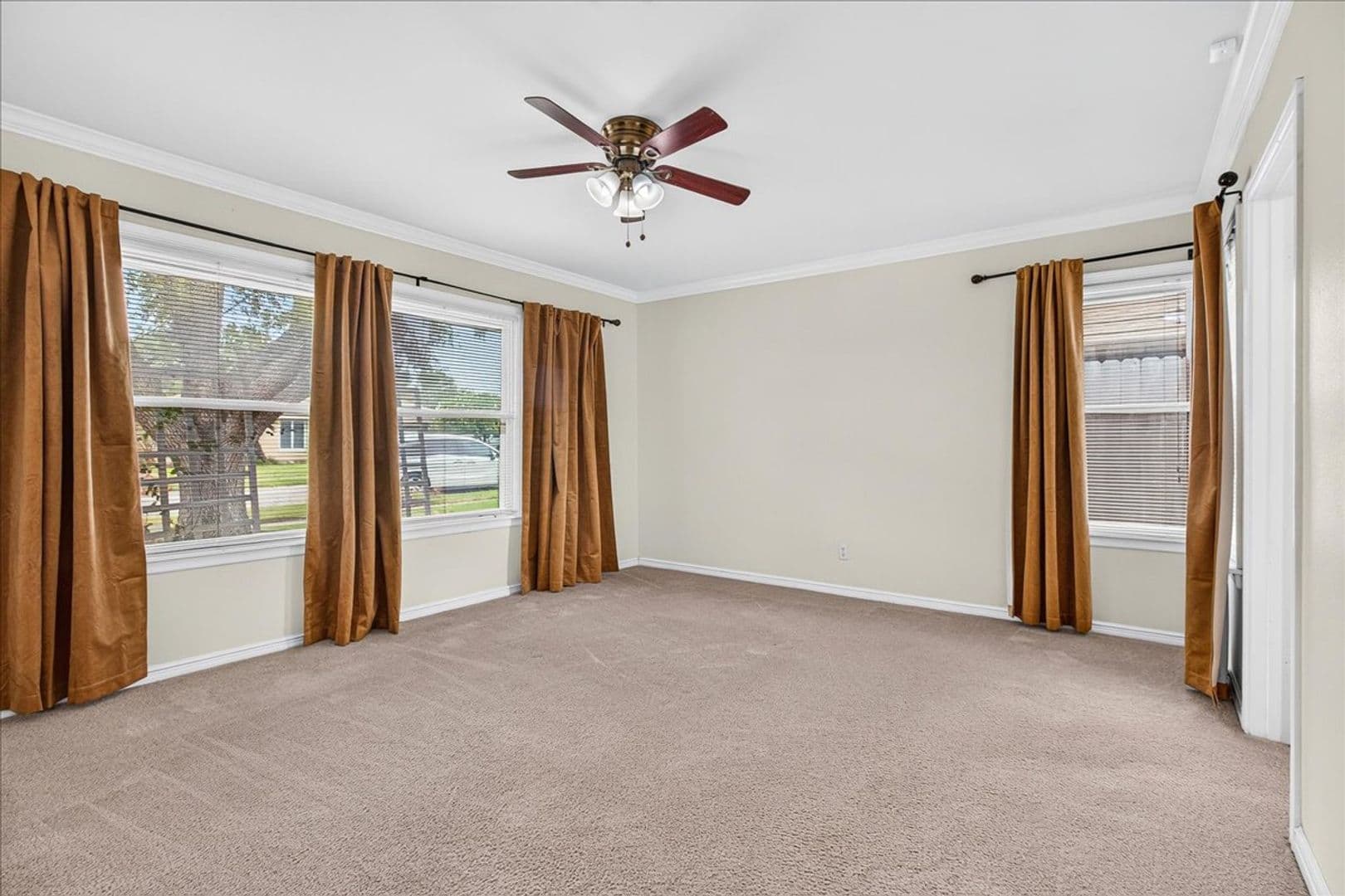 Corpus Christi House: 609 Peerman Pl