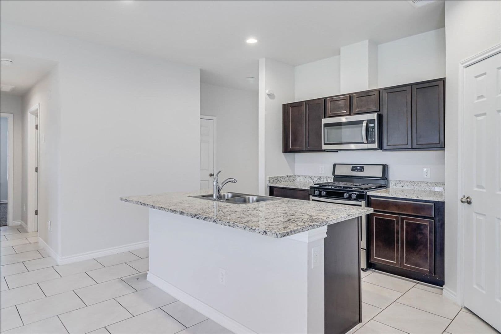Corpus Christi House: 3913 Jayden Dr