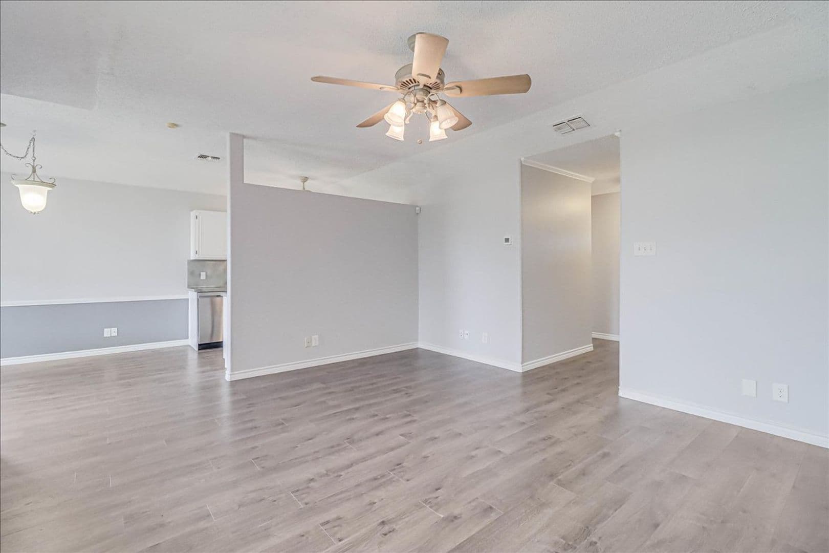 Corpus Christi House: 7209 Windy Ridge
