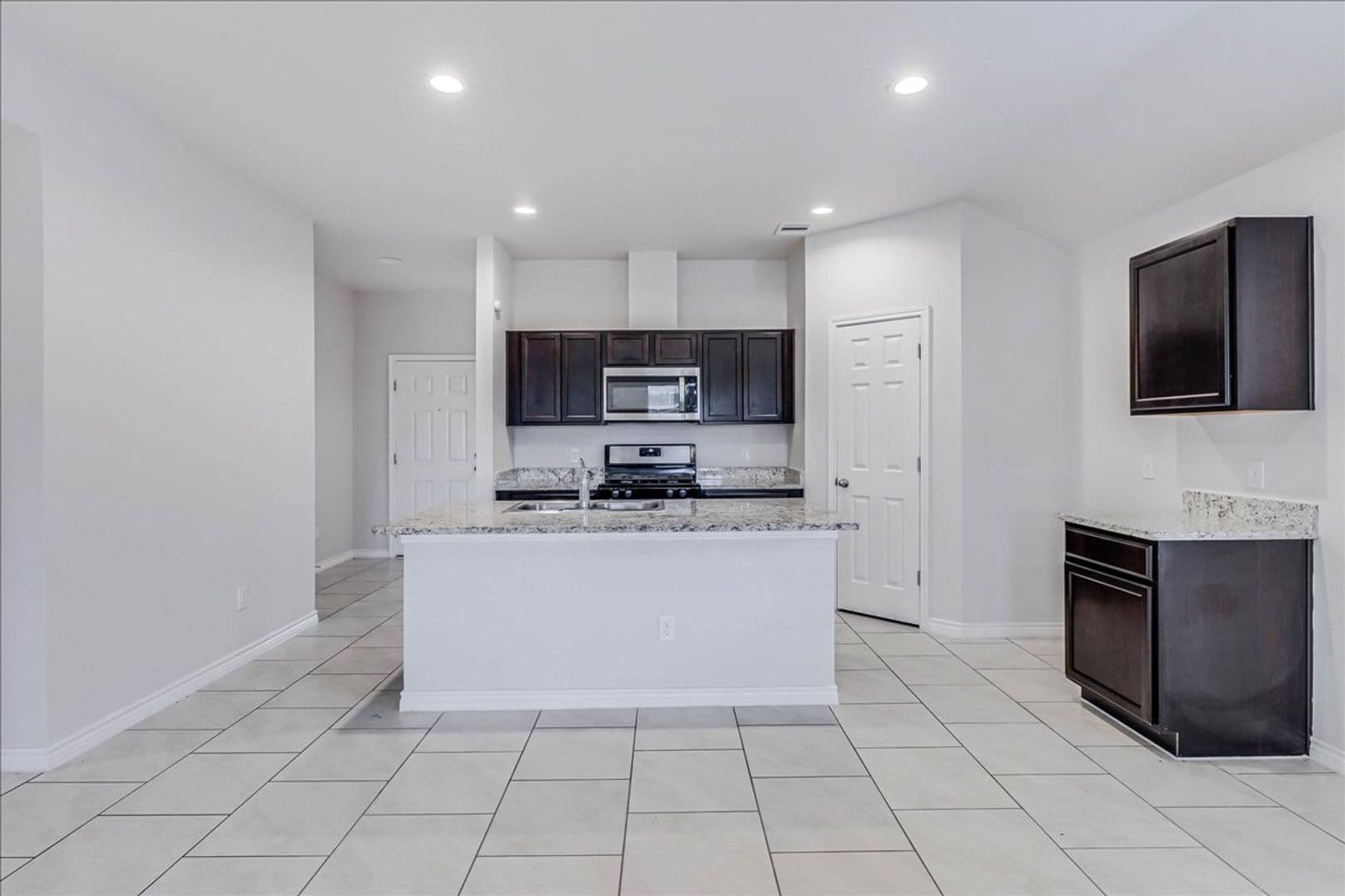 Corpus Christi House: 3913 Jayden Dr