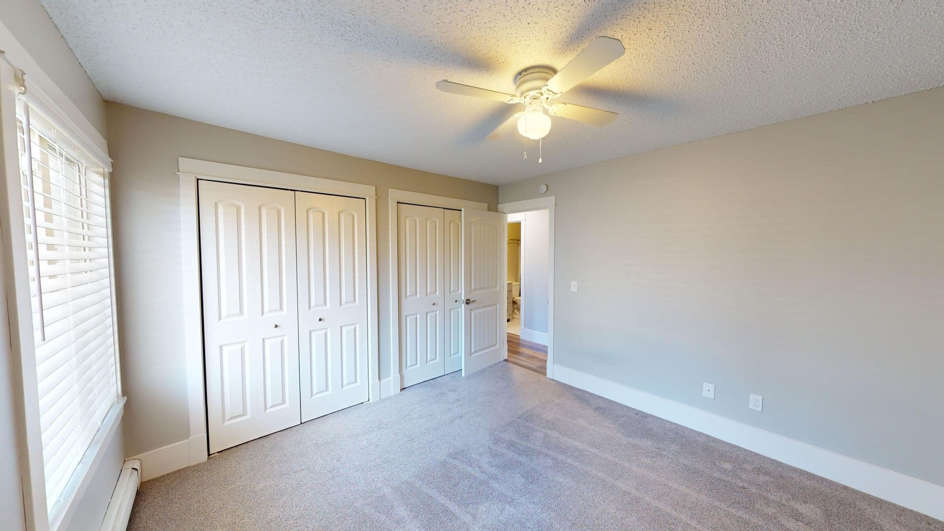 Renville Apartment: 419 & 427 Bryant Ave