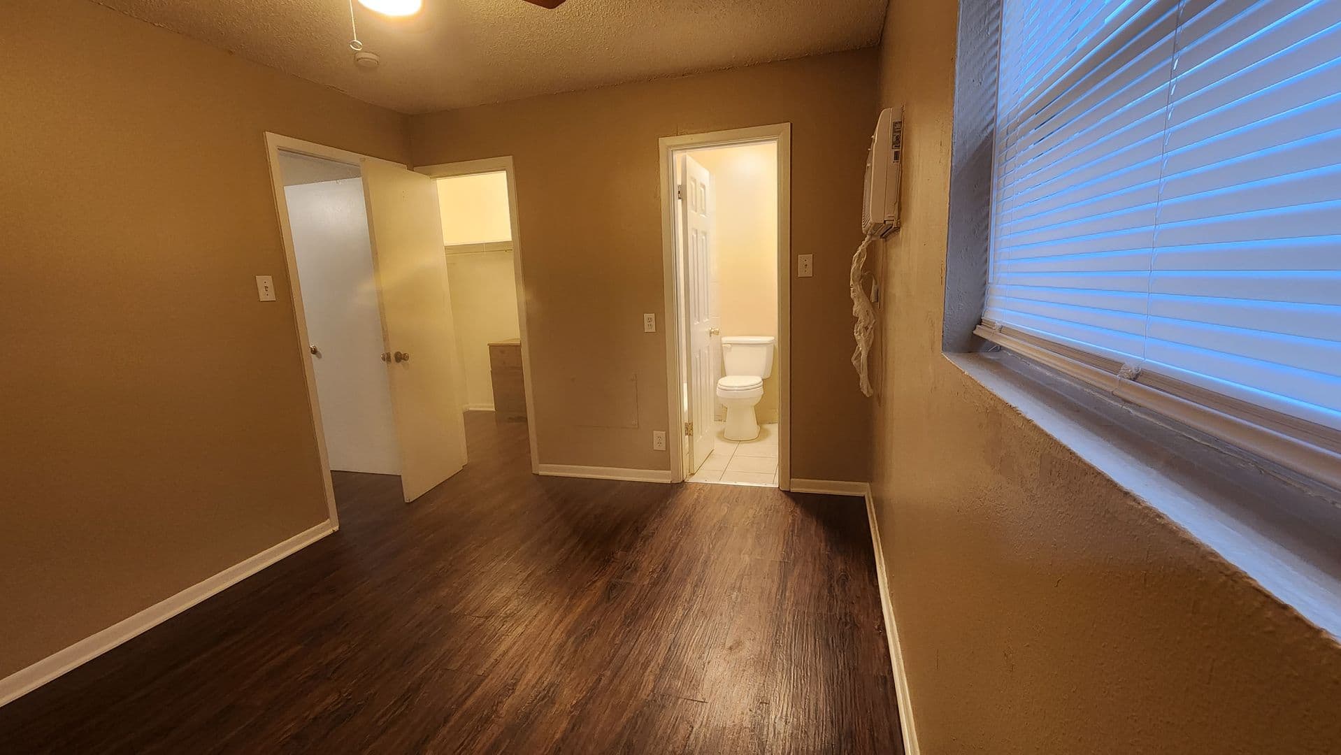 Texarkana Apartment: 519 Oak St