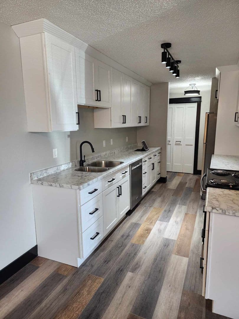 Granite Falls Apartment: 1040 & 1090 17th St