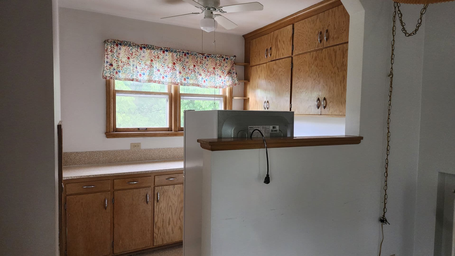 Montevideo Apartment: 215 S 5th St