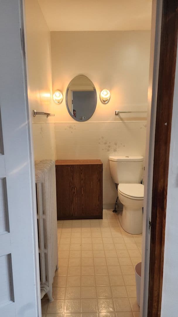 Montevideo Apartment: 215 S 5th St