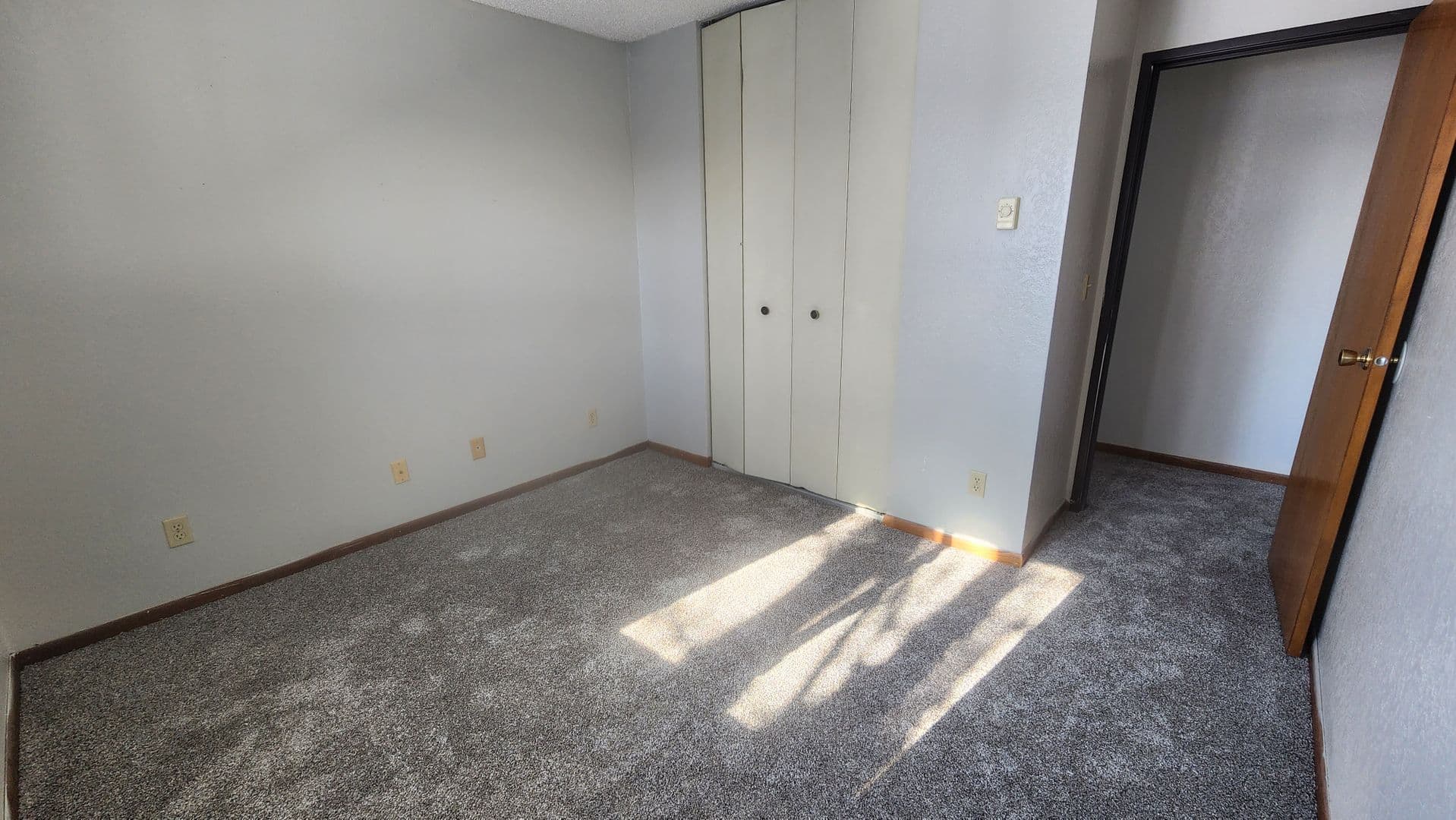 Granite Falls Apartment: 1040 & 1090 17th St