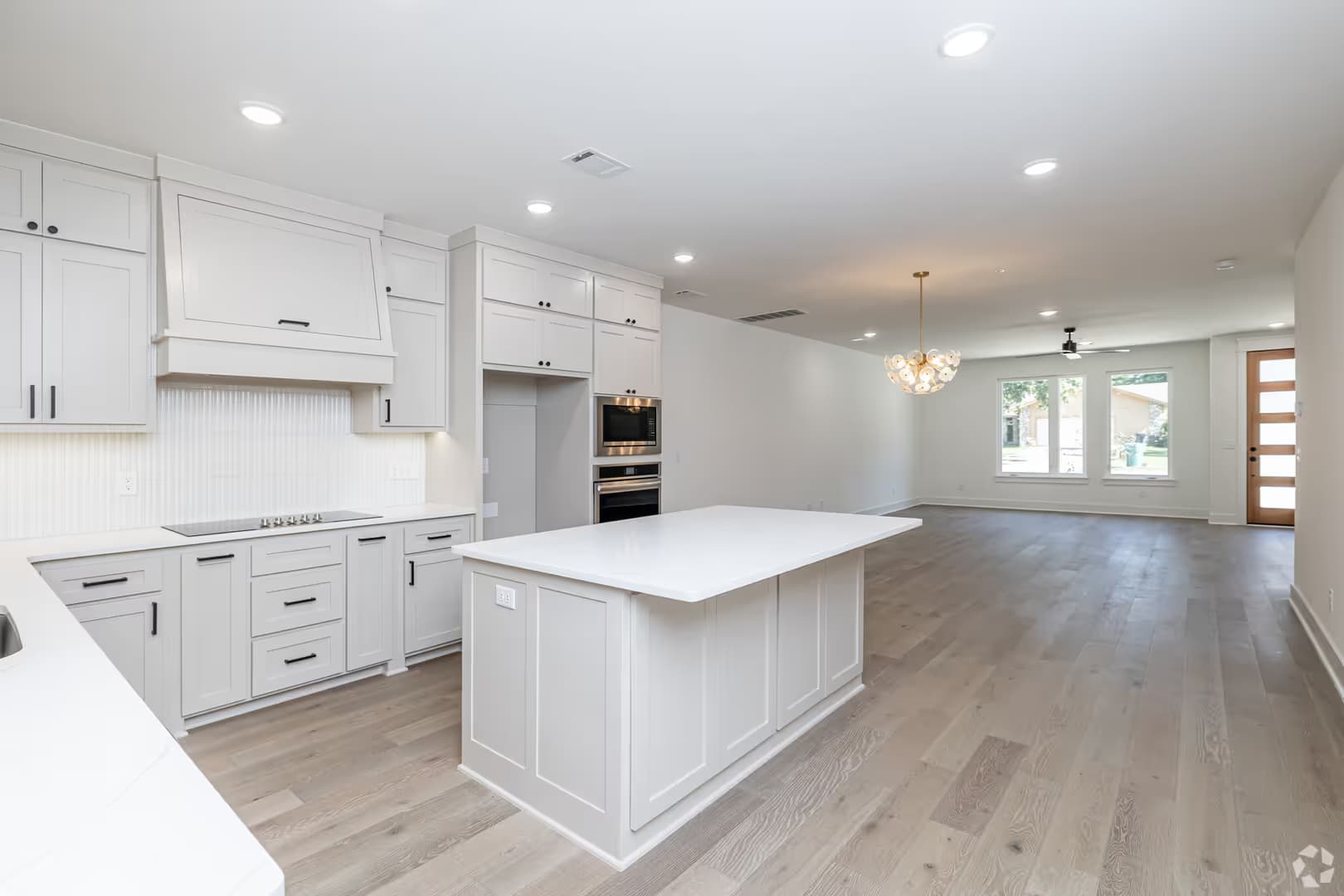 Rogers Apartment: 4128 W. Olive St.