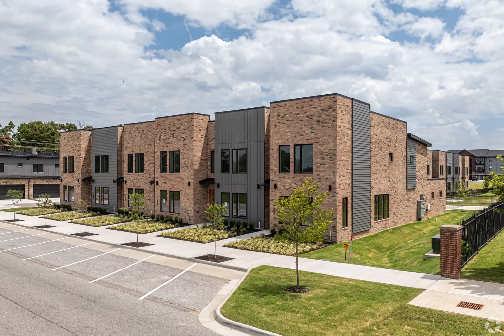 Rogers Apartment: 4128 W. Olive St.