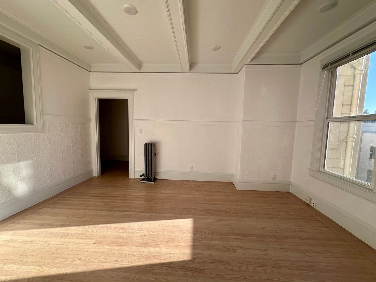 San Francisco Apartment: 1461 California Street