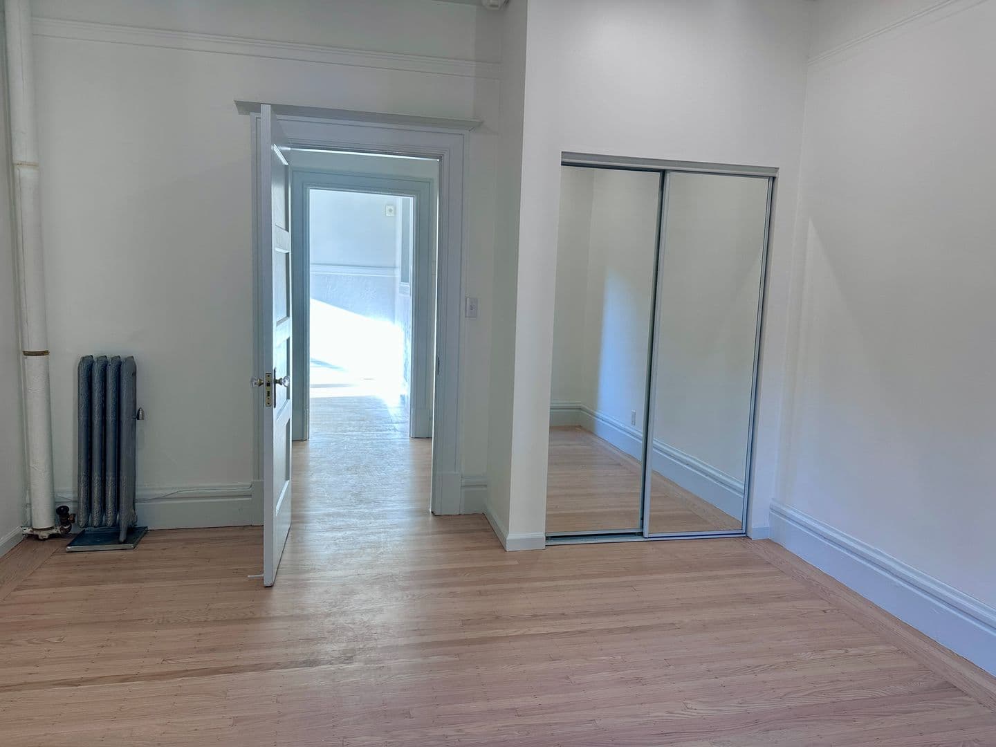 San Francisco Apartment: 1461 California Street