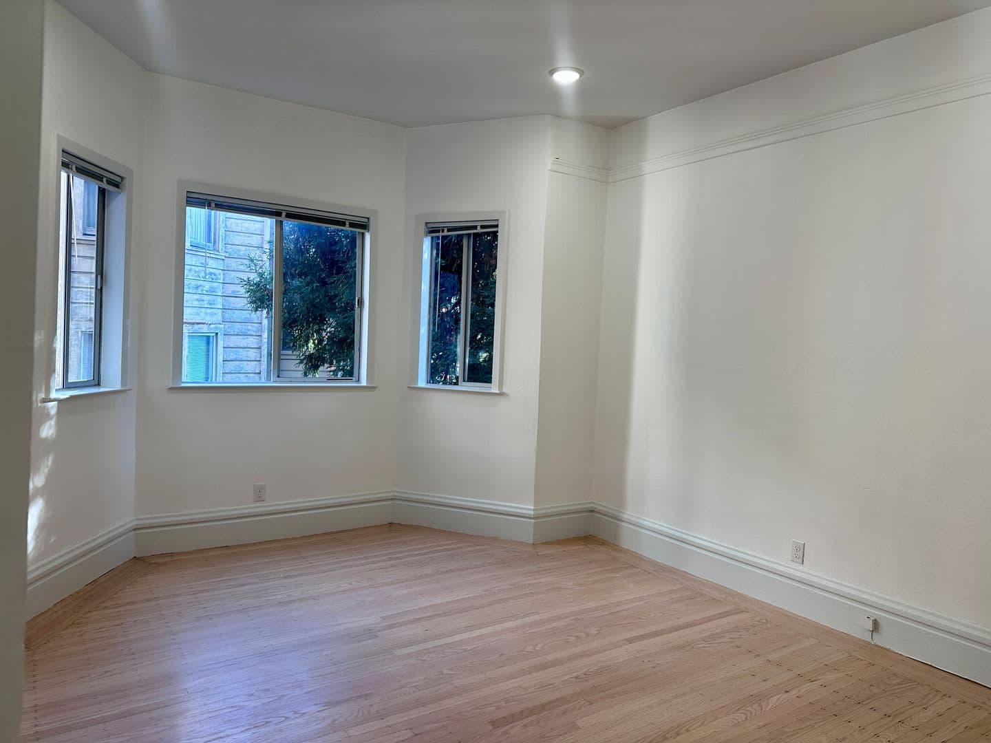 San Francisco Apartment: 1461 California Street