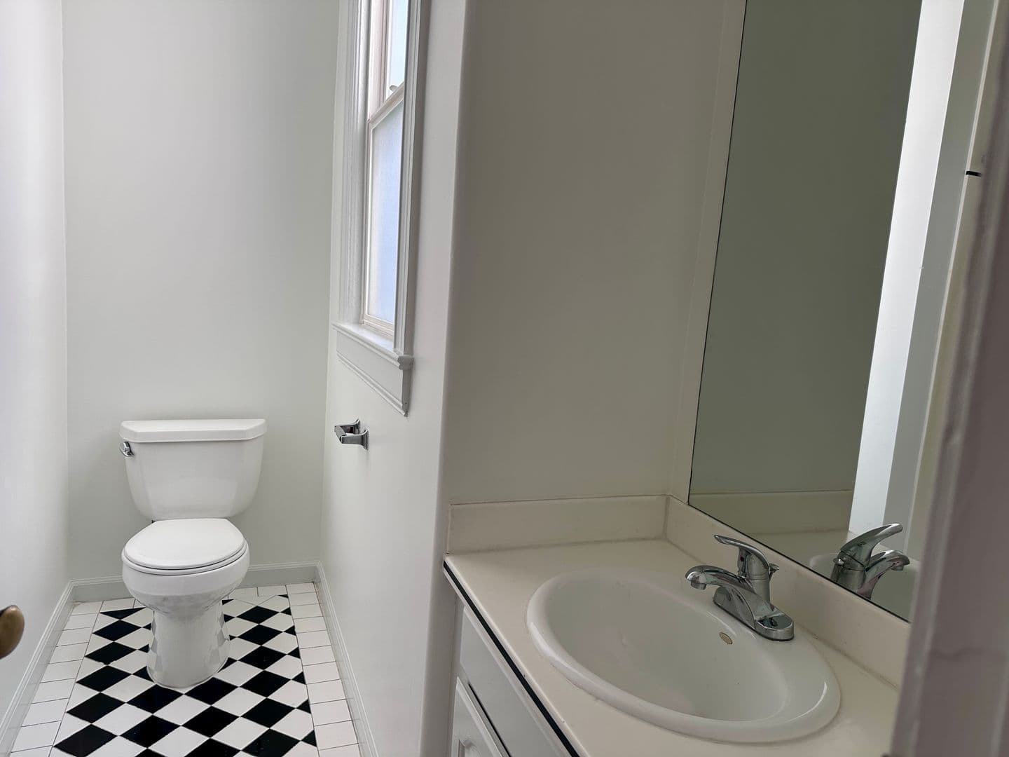 San Francisco Apartment: 1461 California Street