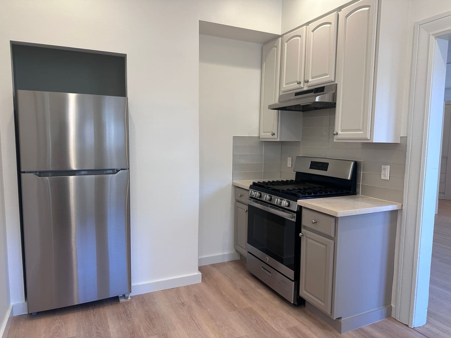 San Francisco Apartment: 1461 California Street