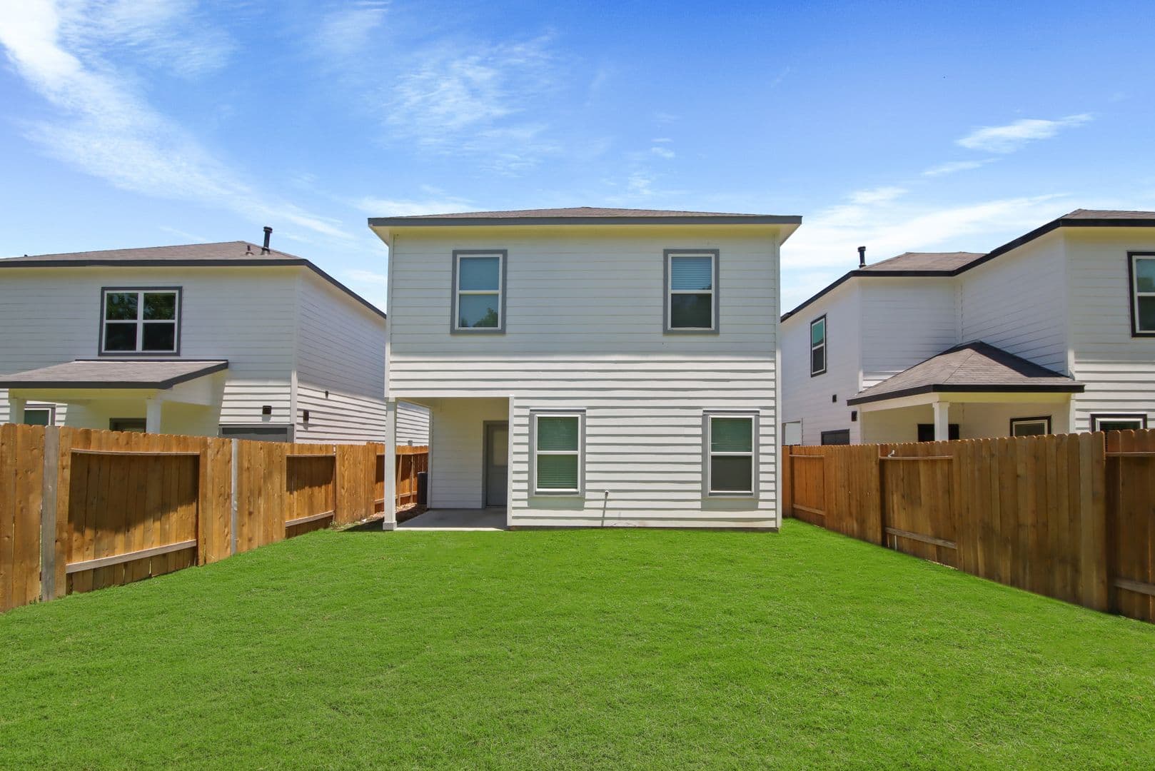 Houston House: 1415 Acorn Meadow St