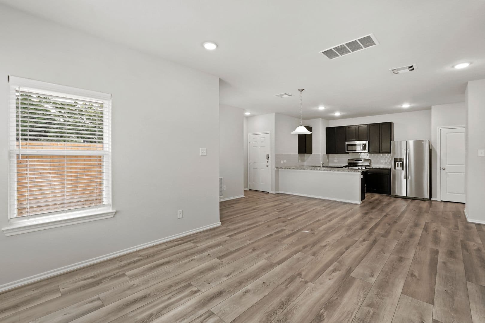 Houston House: 1455 Acorn Meadow St