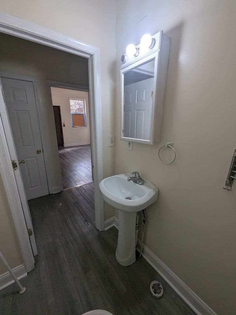 Philadelphia Apartment: 5107 N 13th St.
