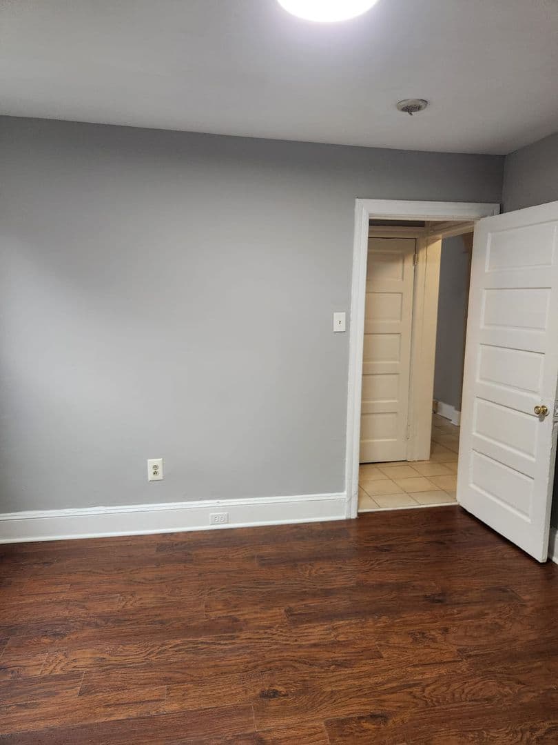 Philadelphia Apartment: 4141 Girard Ave.
