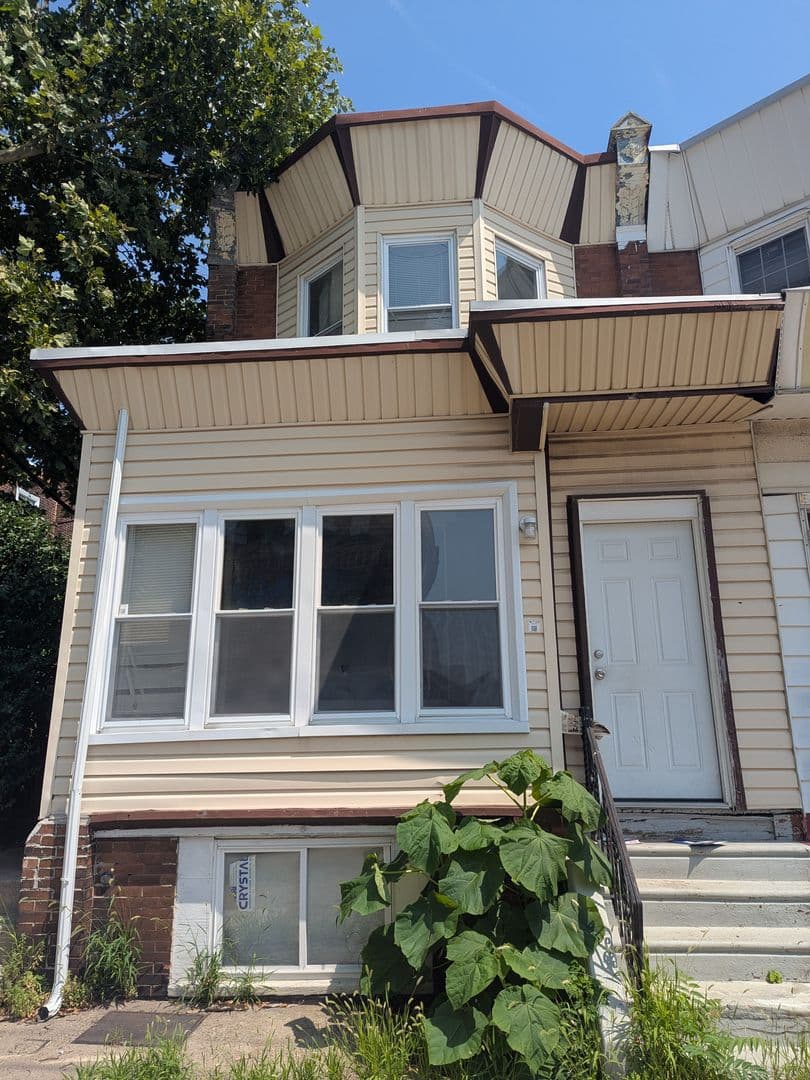 Philadelphia House: 1833 W. Butler St.