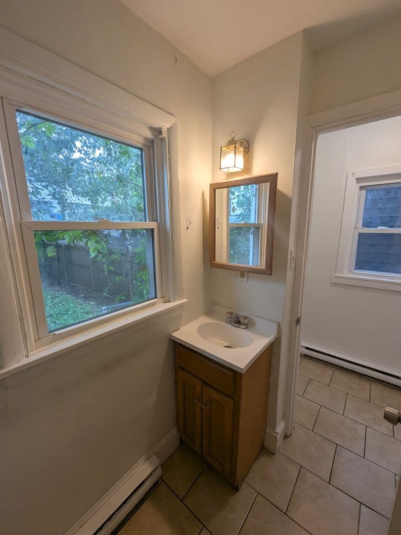 Philadelphia Apartment: 5547 Hazel Ave.