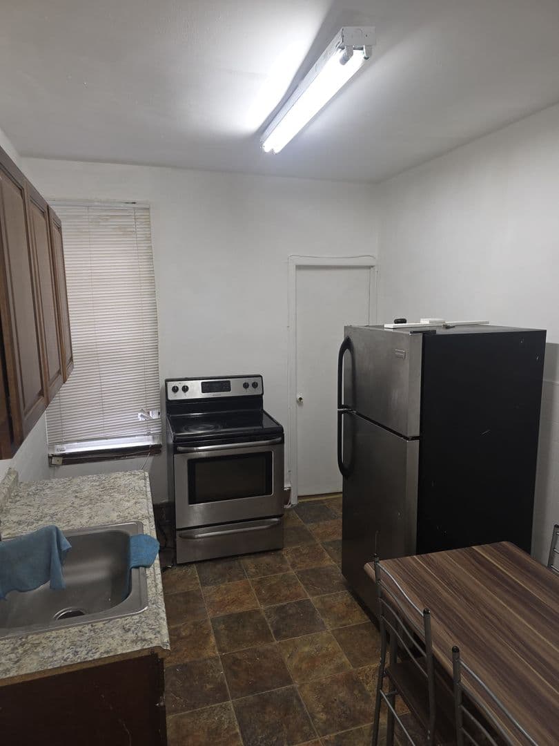 Philadelphia Apartment: 3307 N. Park Ave.