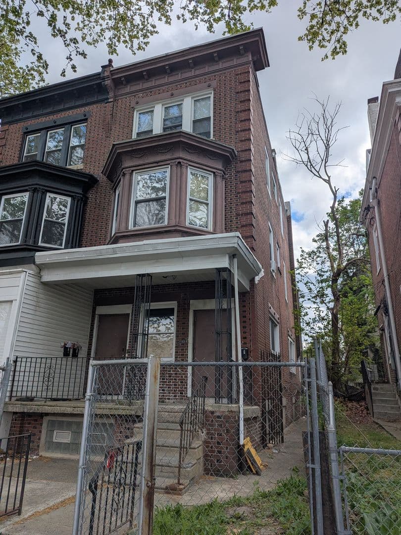 Philadelphia Apartment: 5107 N 13th St.