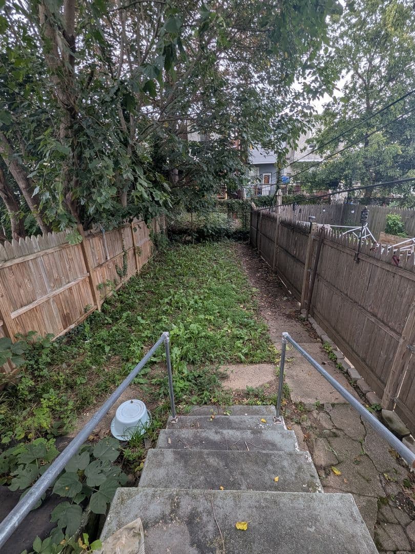 Philadelphia Apartment: 5547 Hazel Ave.