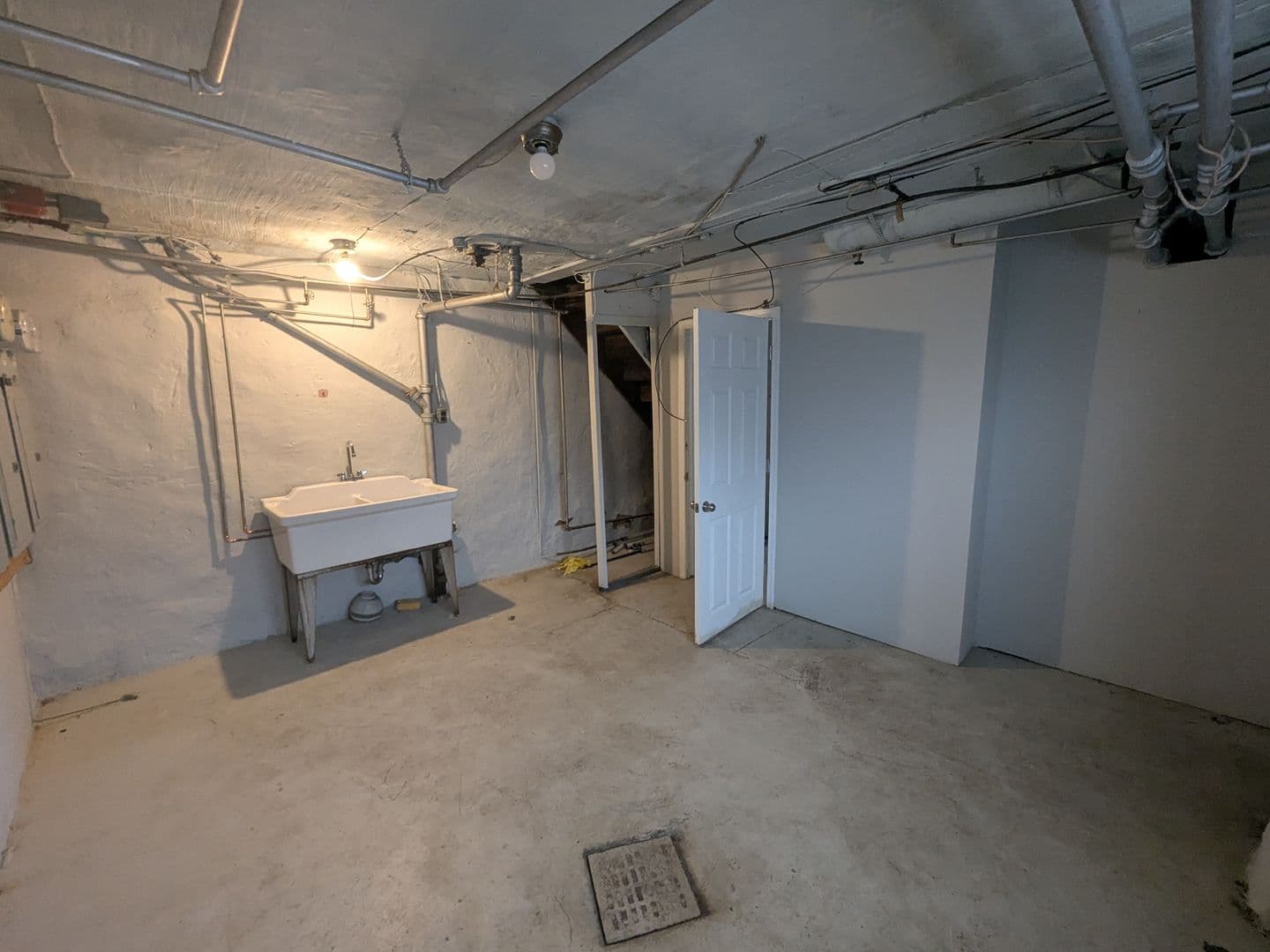 Philadelphia Apartment: 2962 McKinley St.