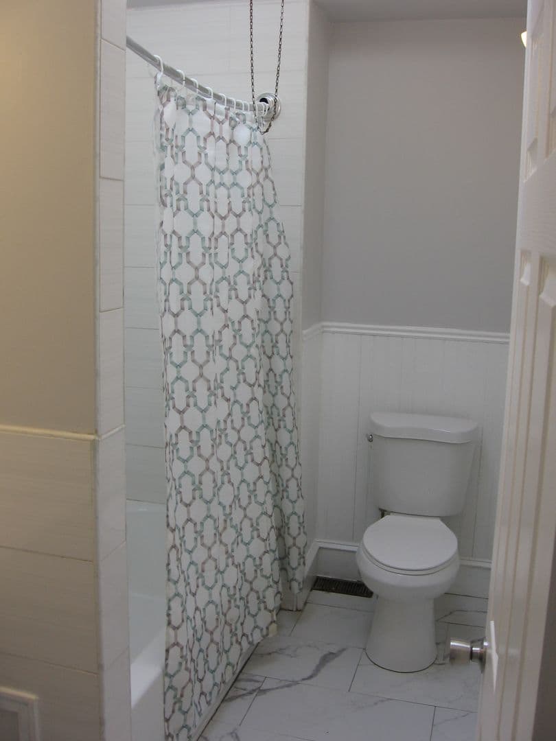 Philadelphia House: 5362 W Oxford St.