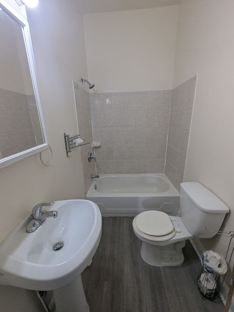 Philadelphia Apartment: 5107 N 13th St.