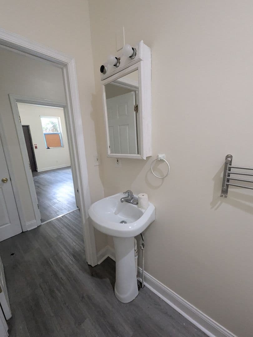 Philadelphia Apartment: 5107 N 13th St.