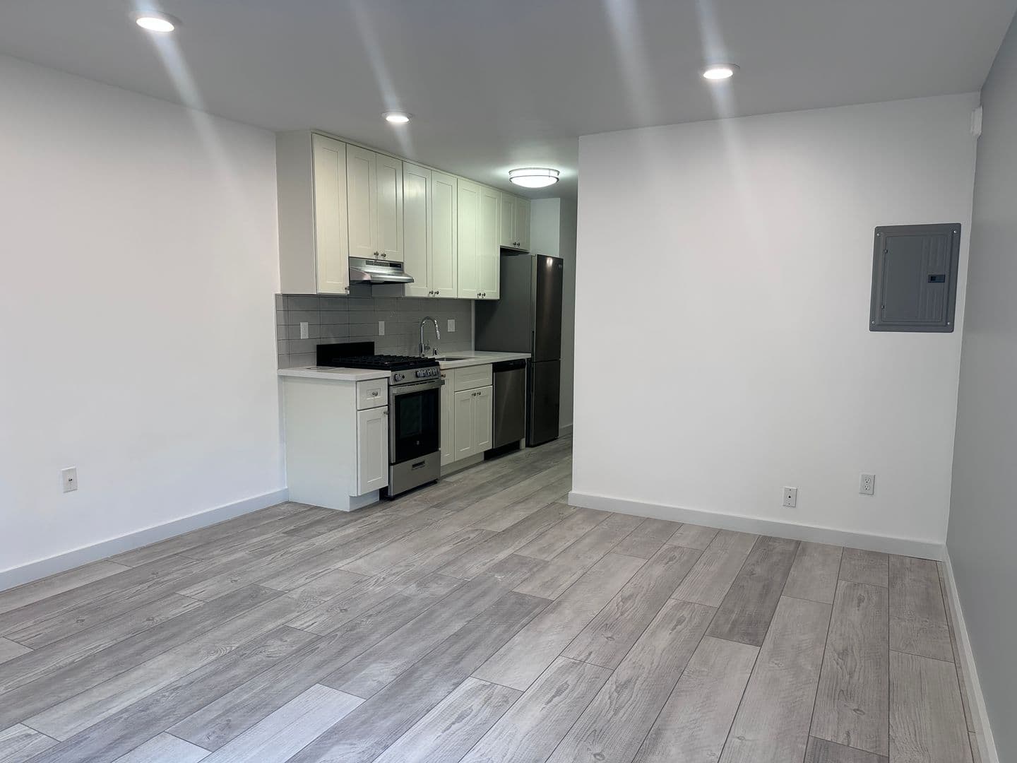 San Francisco Apartment: 550 27th Street