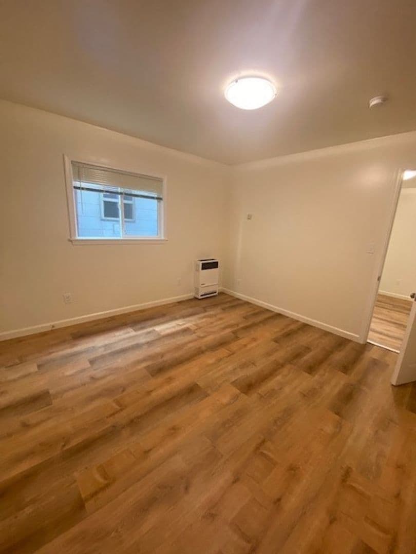 San Francisco Apartment: 4407 Kirkham Street