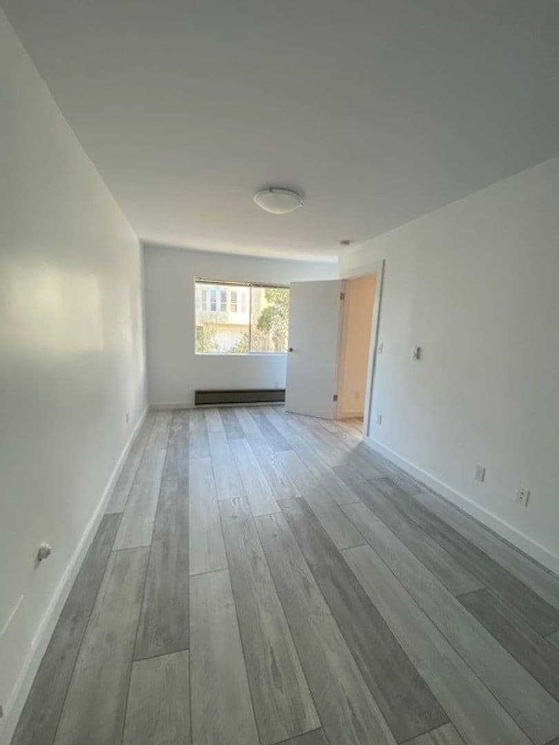 San Francisco Apartment: 550 27th Street
