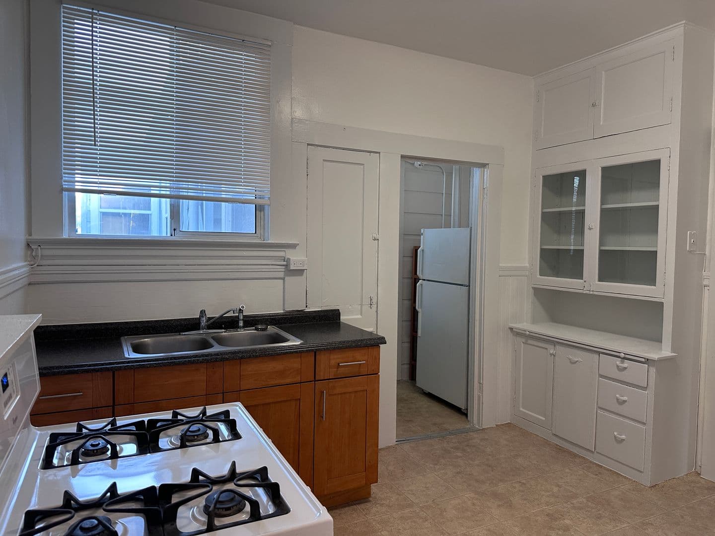 San Francisco Apartment: 2614 Gough Street