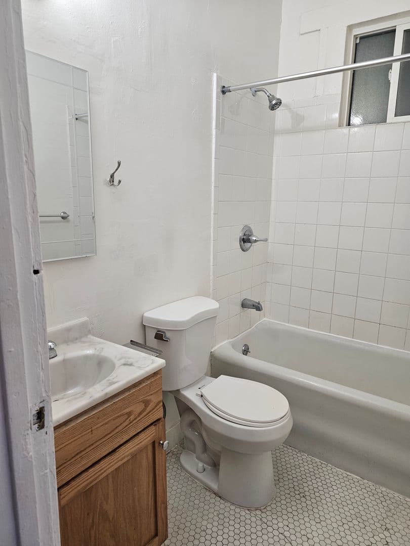 San Francisco Apartment: 174 Turk Street