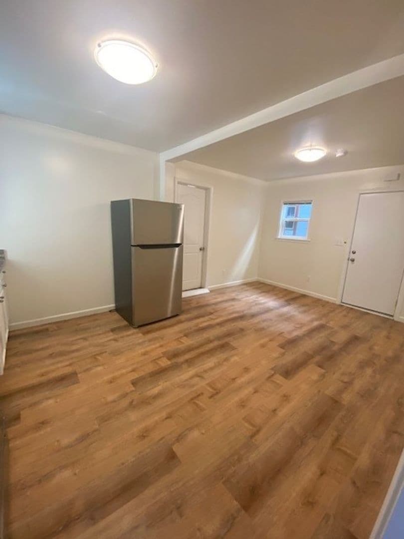 San Francisco Apartment: 4407 Kirkham Street
