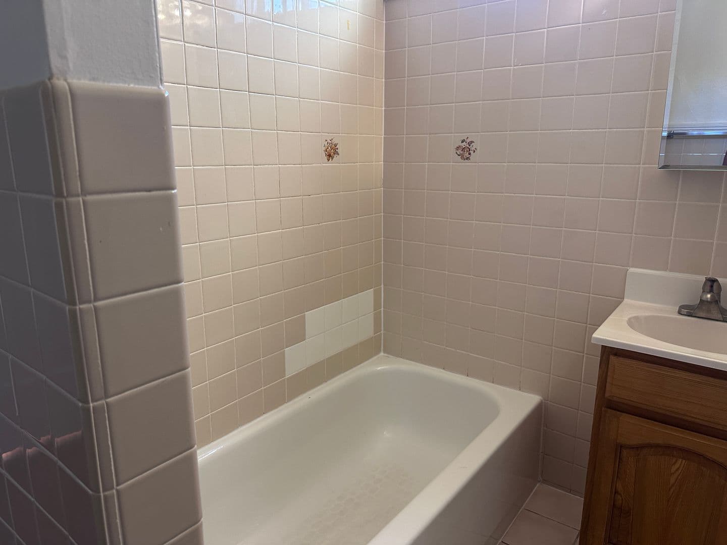 San Francisco Apartment: 2614 Gough Street